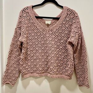 Nicole Miller Cream V-Neck Sweater with Geometric Knit